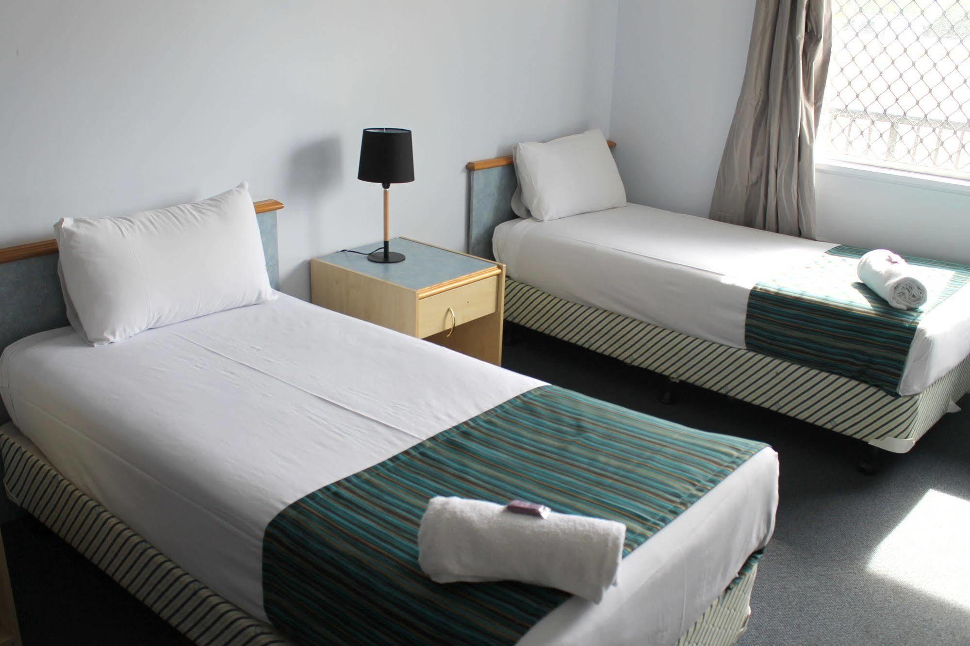 Rocky Glen Hotel Motel Gladstone Eksteriør billede
